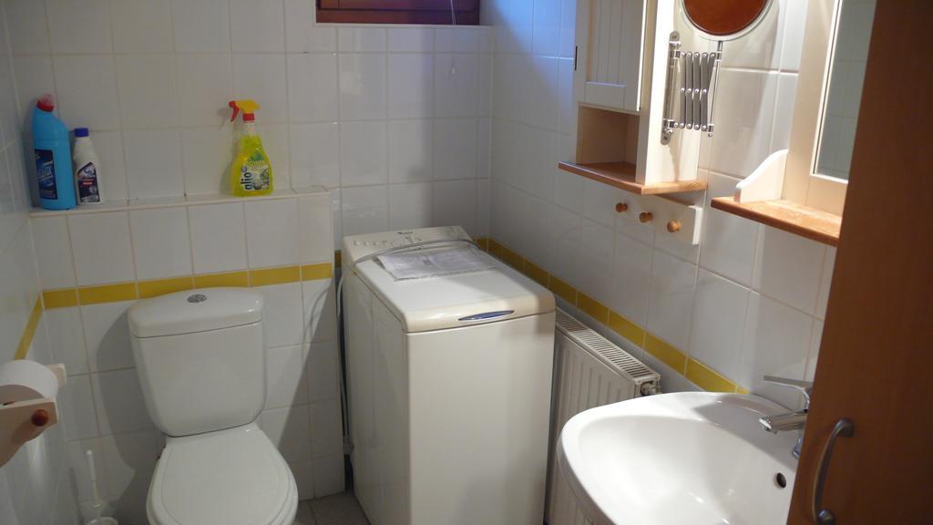Nyarido Apartman Alsoors Exterior photo